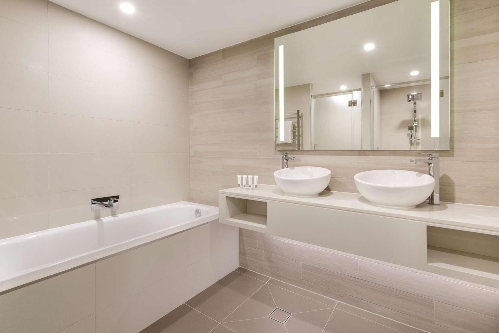 Vibe Hotel Subiaco Perth Exterior photo
